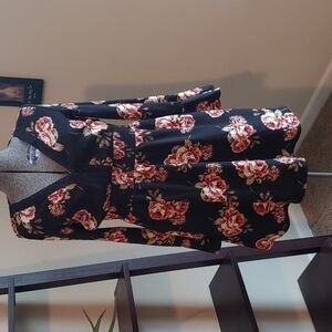 Xhilaration Black Floral V-Neck Dress Long Flare Sleeve Size Xs